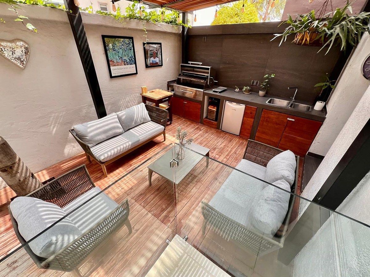 CASA EN INTERLOMAS DOBLE SEGURIDAD EN VENTA Y RENTA, photo 1 of 18