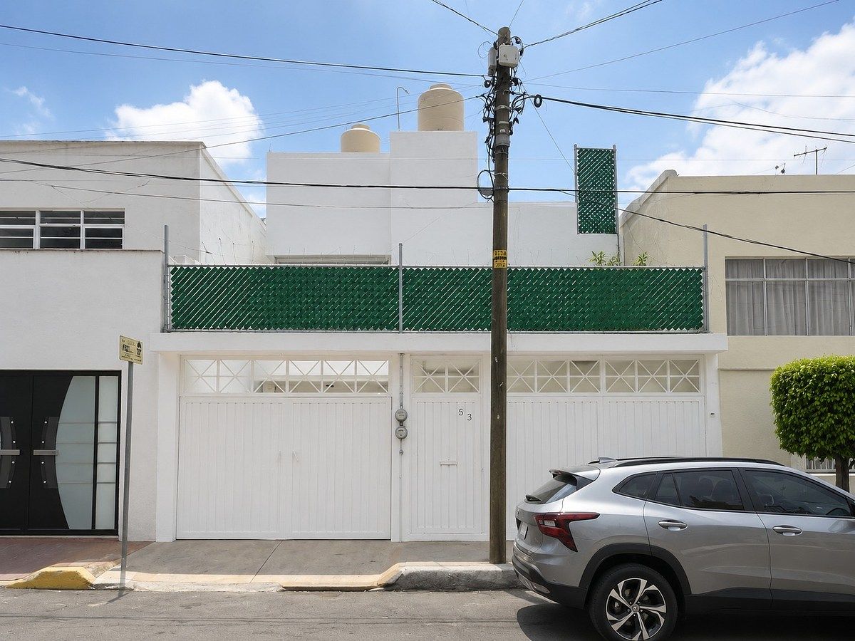 Casa 3 niveles, 4 rec., estudio, cto. servicio, cisterna | Nueva Vallejo, GAM ·
