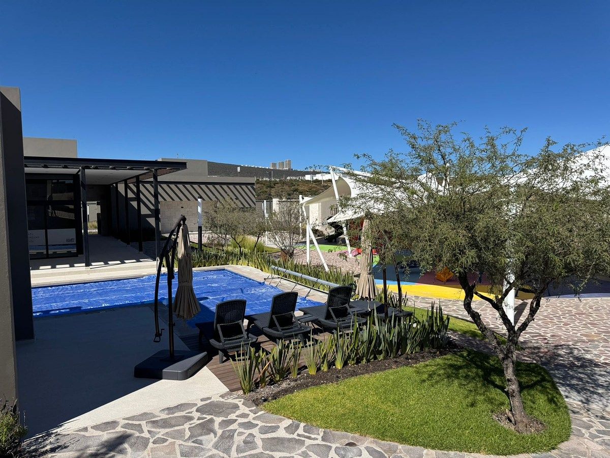 Casa em Lomas del Campanario, Querétaro, foto 19 de 21