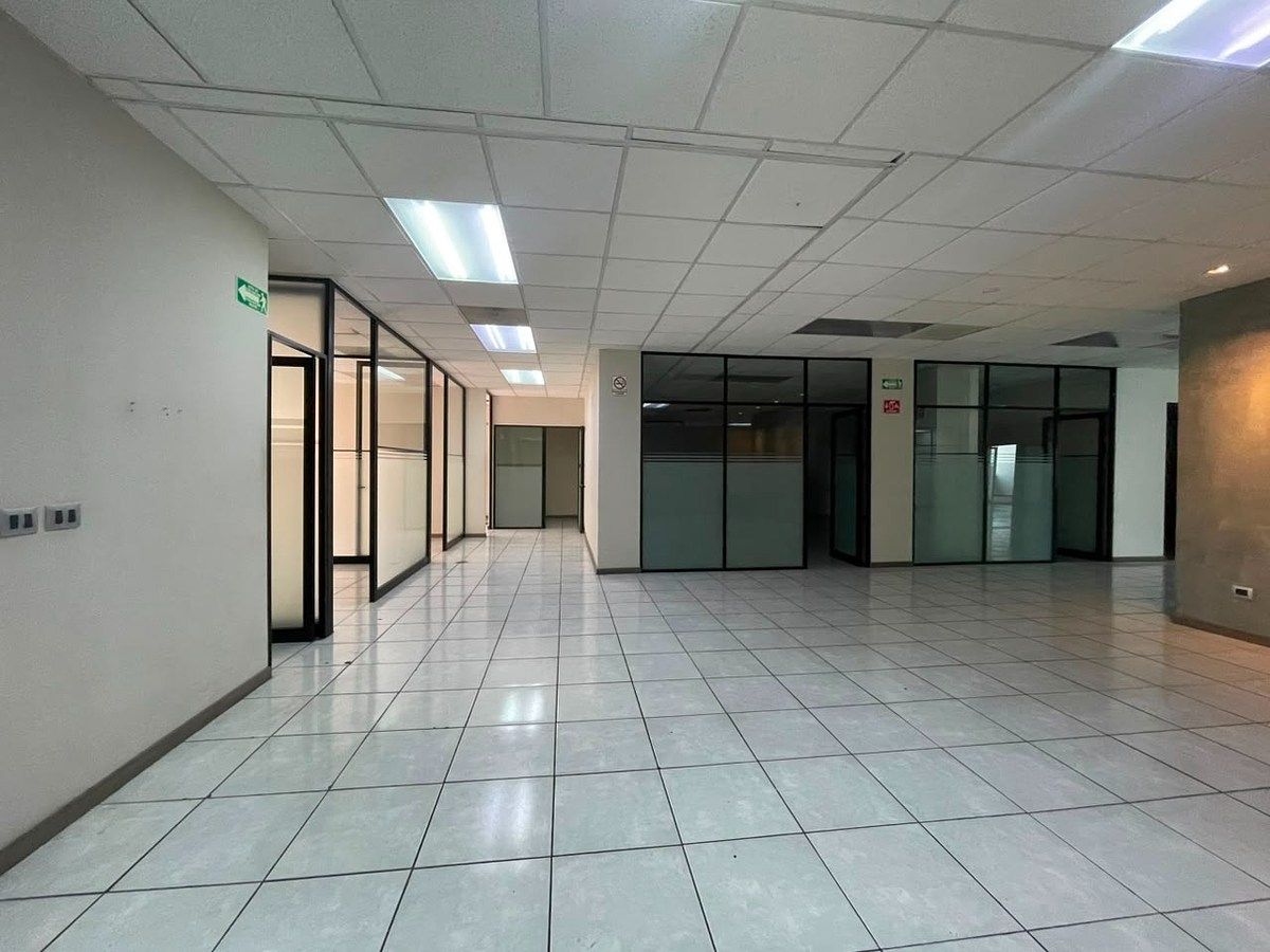 Sala Comercial em Chapalita, Guadalajara, foto 14 de 41