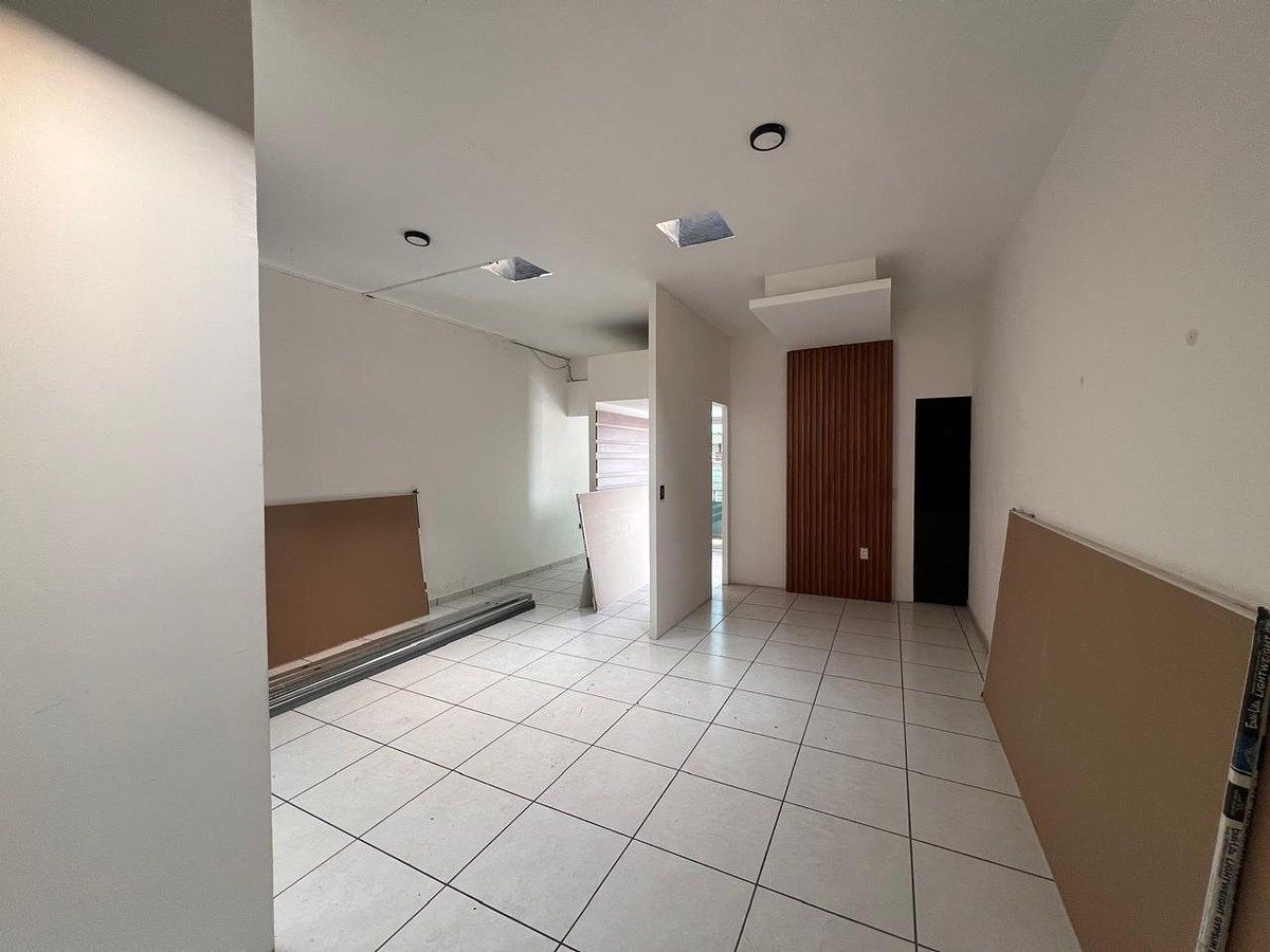 Retail Space in Residencial Esmeralda, Colima, photo 5 of 7