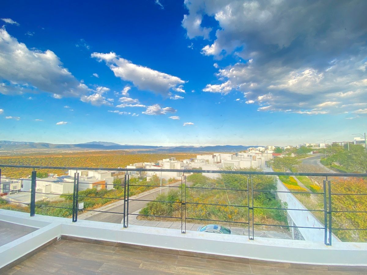VENTA DE CASA EN ZIBATA, foto 1 de 27