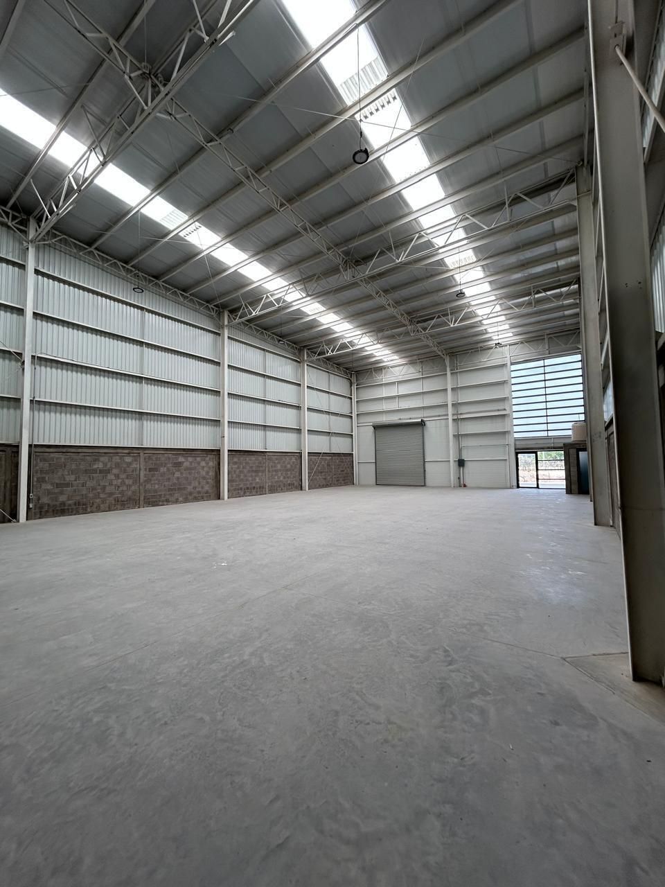 BODEGAS INDUSTRIALES EN VENTA EN   SANTA ROSA JAUREGUI, QUERÉTARO