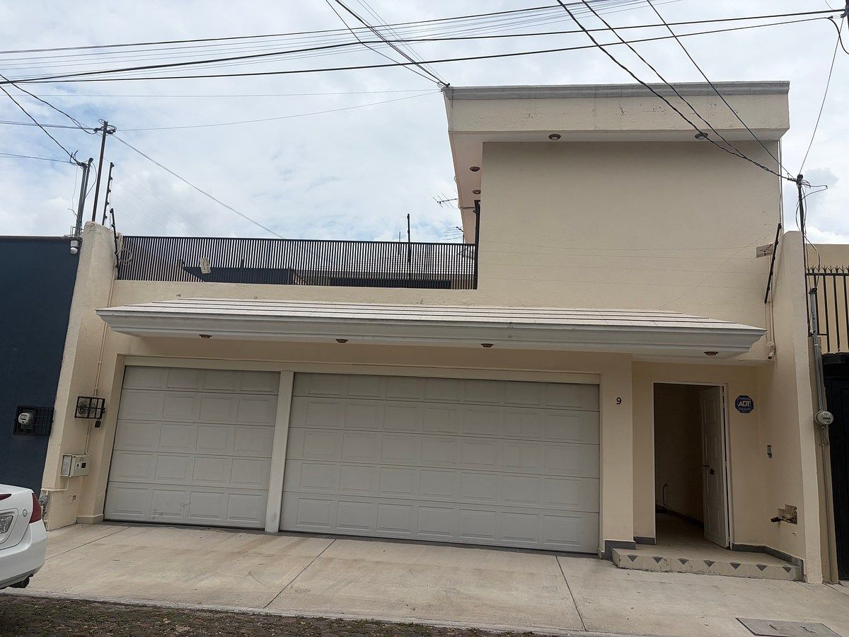 Beautiful House for Sale in Alamos 2nd Section, photo 1 of 23