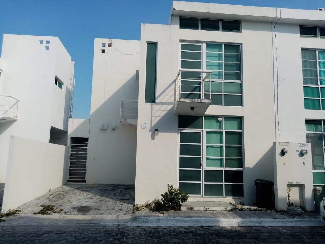Casa en renta, 2 recamaras Fracc. Bugambilia, Cd del Carmen, Campeche, foto 1 de 15