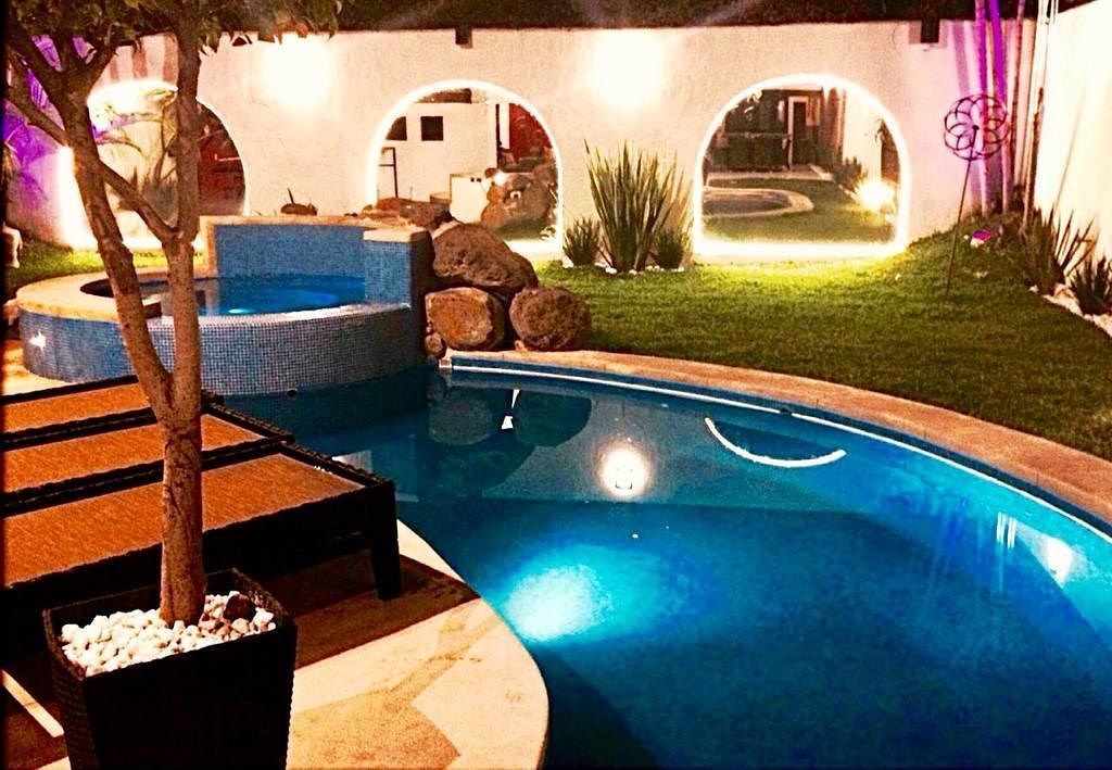 Casa en Fraccionamiento en Rinconada Vista Hermosa, Cuernavaca, Morelos CAEN-Er-, foto 1 de 35