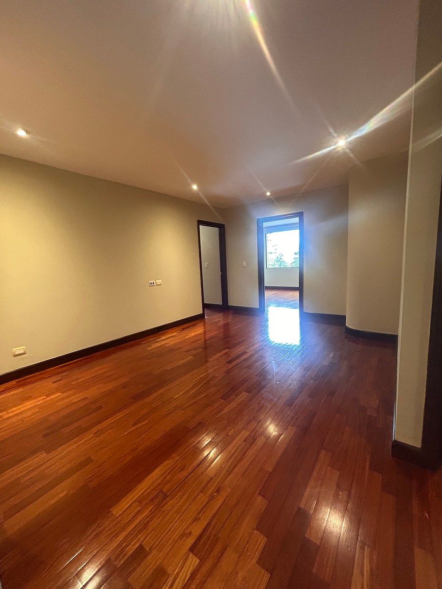 Apartamento en 14, Guatemala, foto 7 de 16