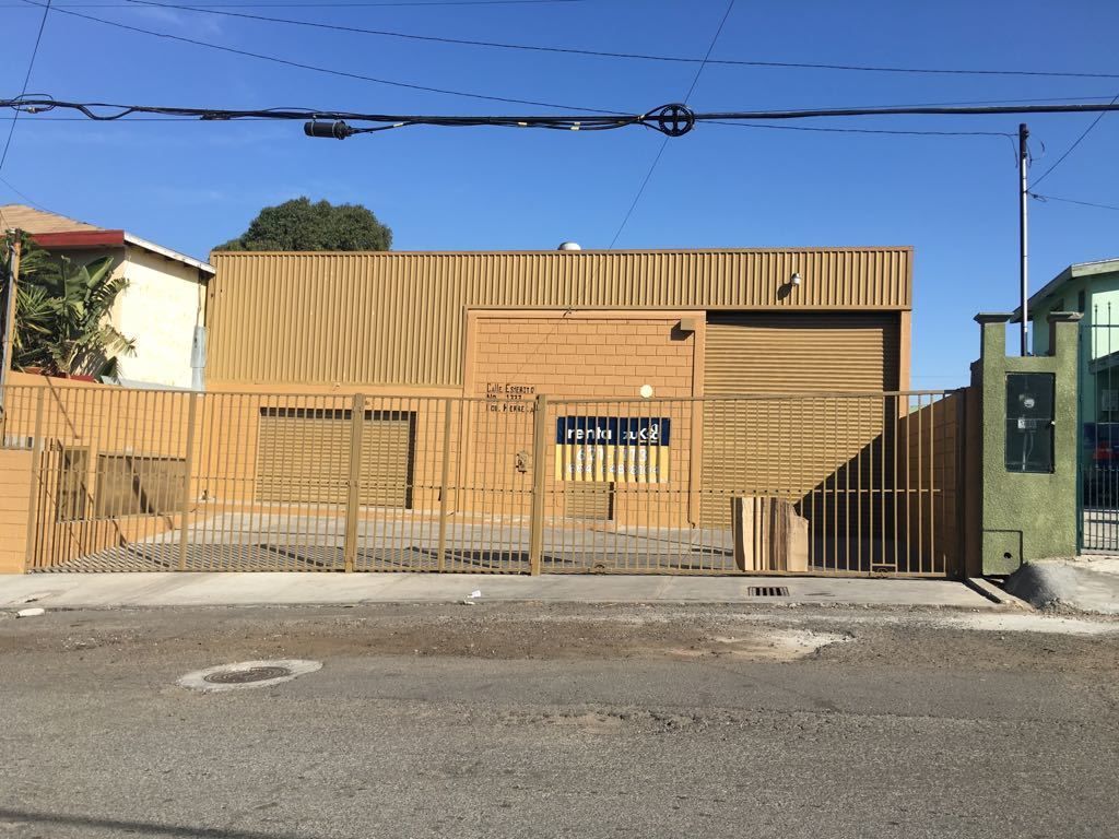 Bodega en renta en la Col Herrera, superficie de Terreno 450m2, foto 1 de 7