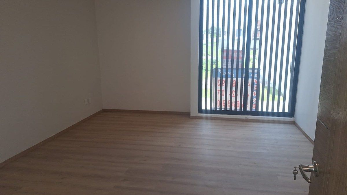 Casa em Zizana, El Marqués, foto 2 de 42