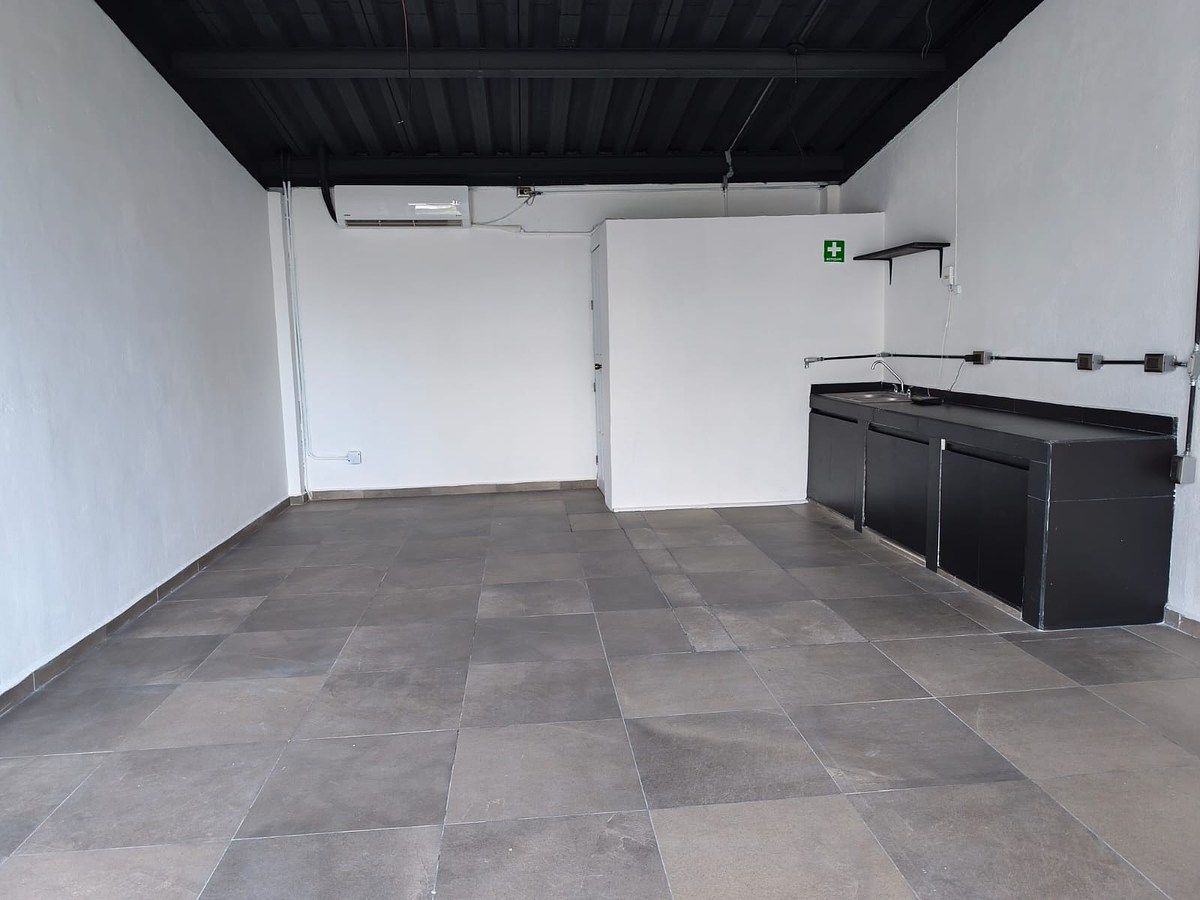 Retail Space in Cumbres del Lago, Querétaro, photo 4 of 13