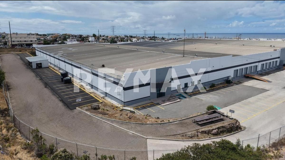 Galpão comercial em Lucio Blanco, Playas de Rosarito, foto 2 de 3