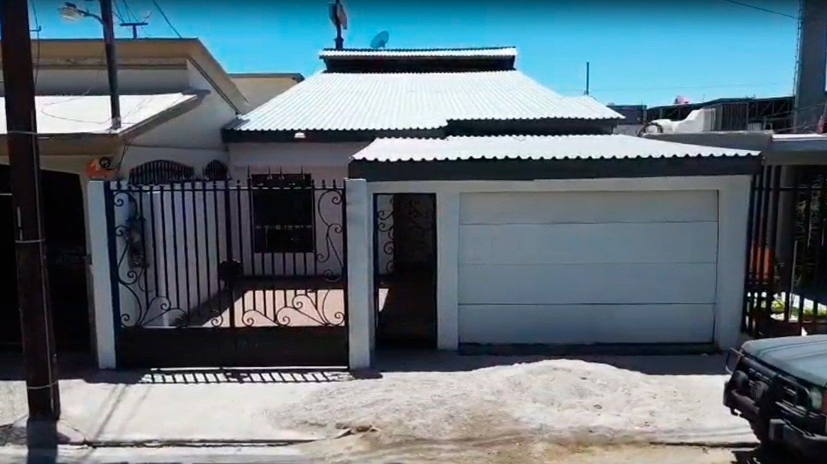 Casa en Villafontana, Mexicali, foto 2 de 42