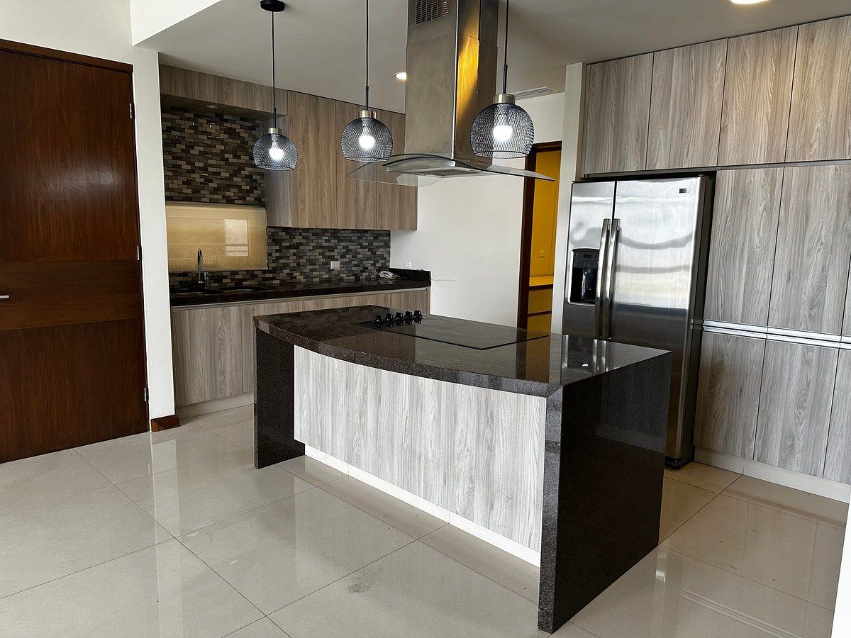 Apartment for Sale  Valley Area, photo 1 of 31