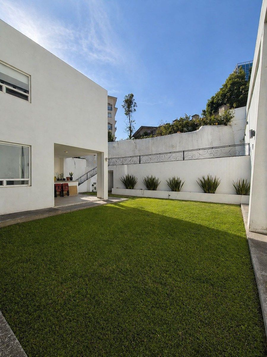 Casa en Venta en Bosque Real con Jardín, foto 1 de 19