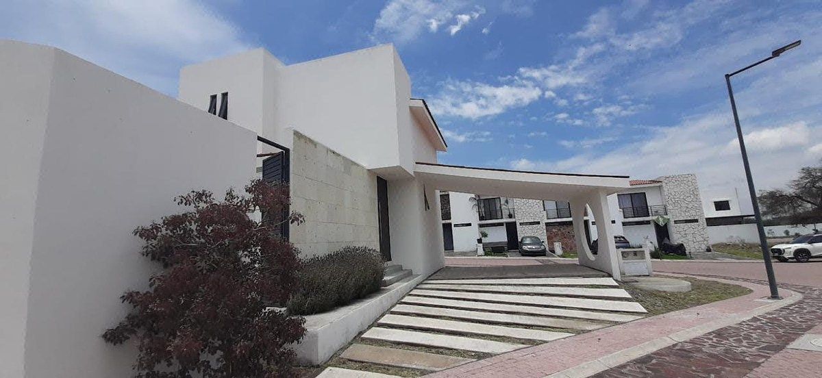 Casa Nueva en Venta en Condominio Maple, Cd Maderas, el Marqués, Querétaro.