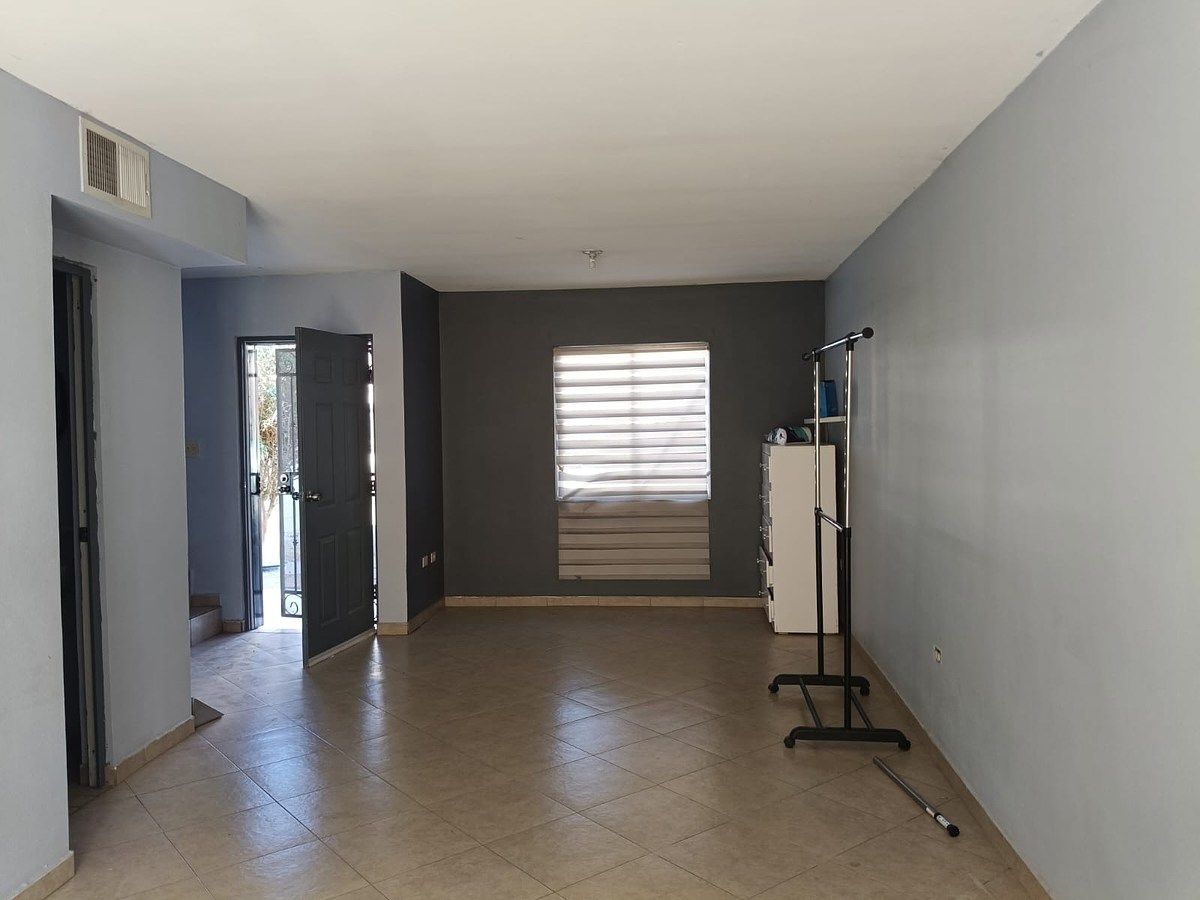 Casa en Villa Toledo, Mexicali, foto 3 de 10
