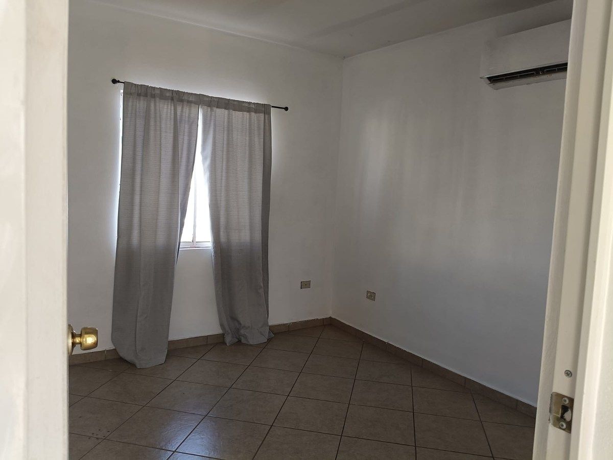 Casa en Villa Toledo, Mexicali, foto 7 de 10