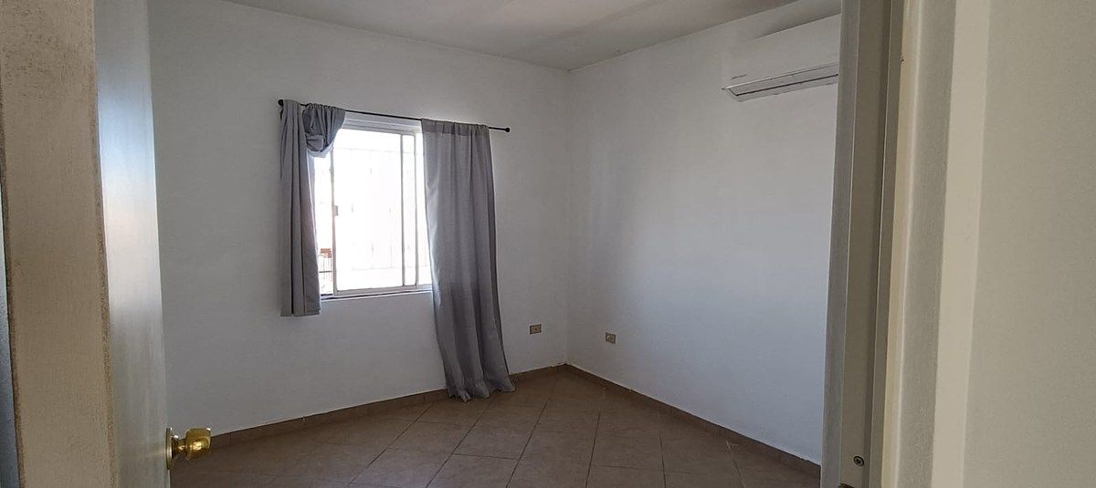Casa en Villa Toledo, Mexicali, foto 9 de 10