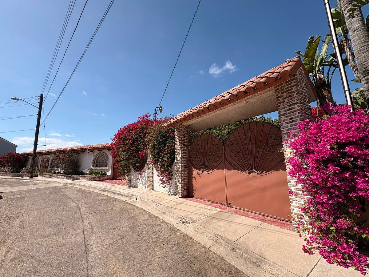 Propriedade à venda no Conjunto Residencial Lomas perto da Zona Rio 5 e 10 Brisas, foto 1 de 28