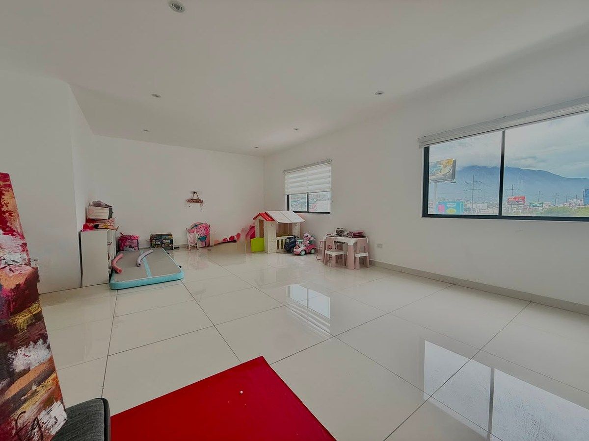 Casa em Zona Valle Oriente Norte, San Pedro Garza García, foto 24 de 27