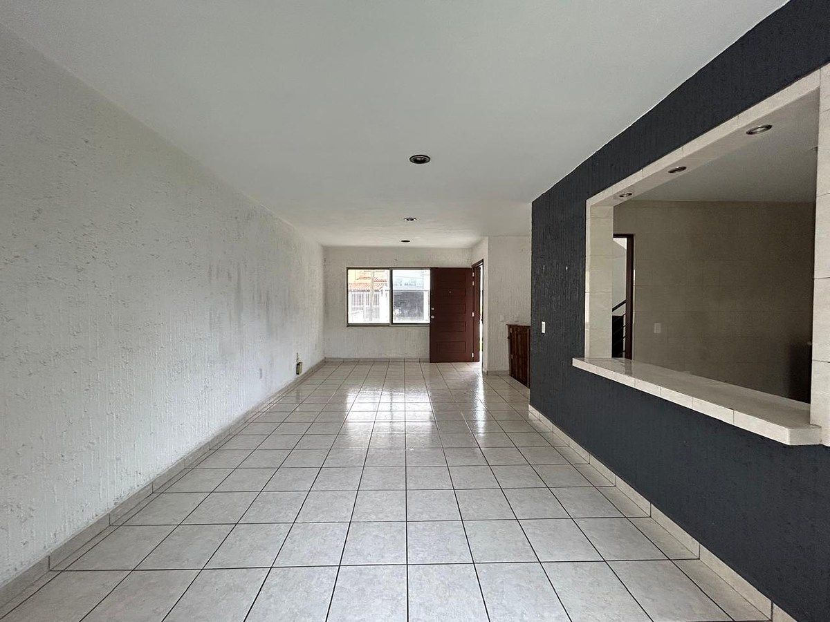Casa em Jardines Del Valle, Zapopan, foto 3 de 19