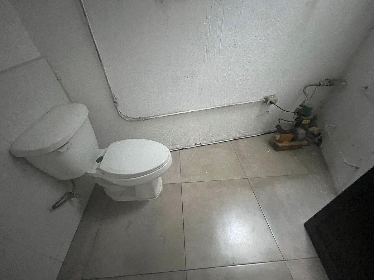 medios baños dos en total, foto 16 de 22