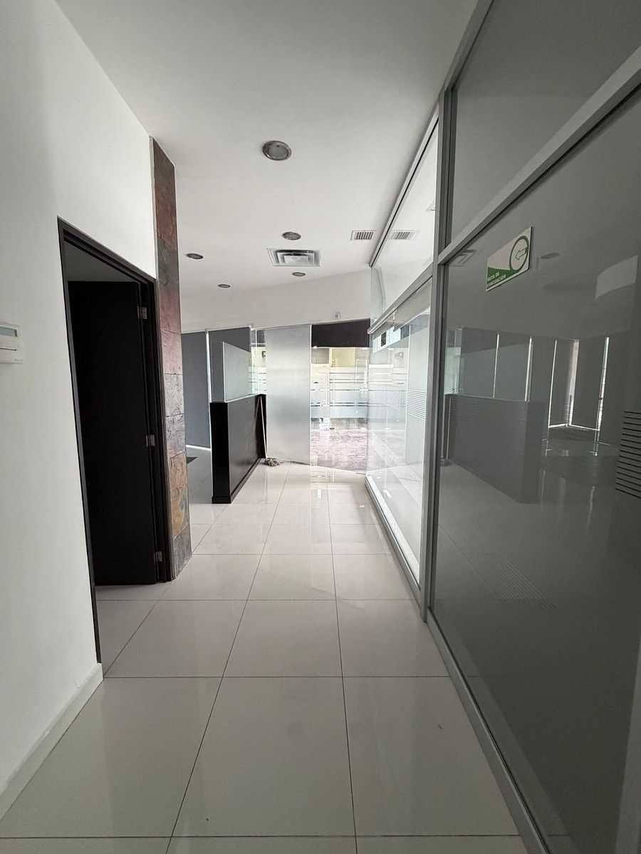 Local comercial en Jardines Coloniales, Saltillo, foto 13 de 21