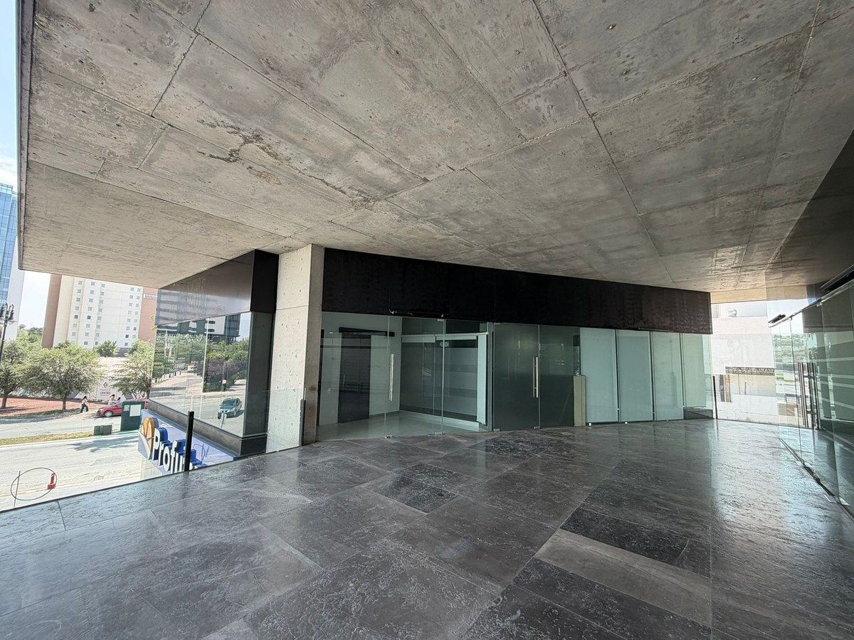Local comercial en Jardines Coloniales, Saltillo, foto 17 de 21