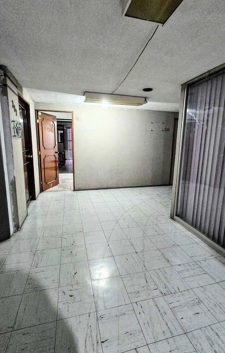VENDE-SE LOFT/ESCRITÓRIO ATRÁS DO TEATRO TELMEX, foto 1 de 12