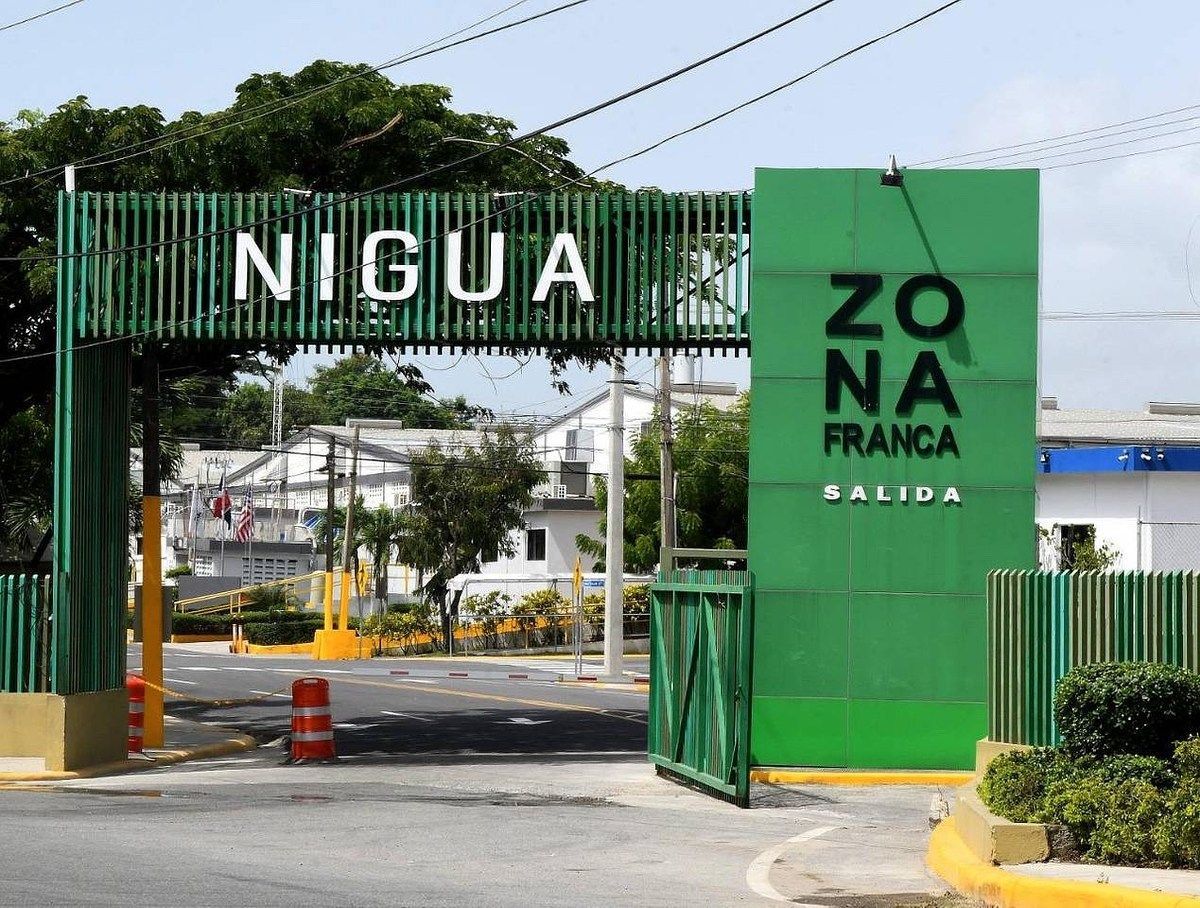 Naves Industriales en Alquiler | 1,486 m² | Parque de Zona Franca en Nigua, Próx, foto 1 de 36