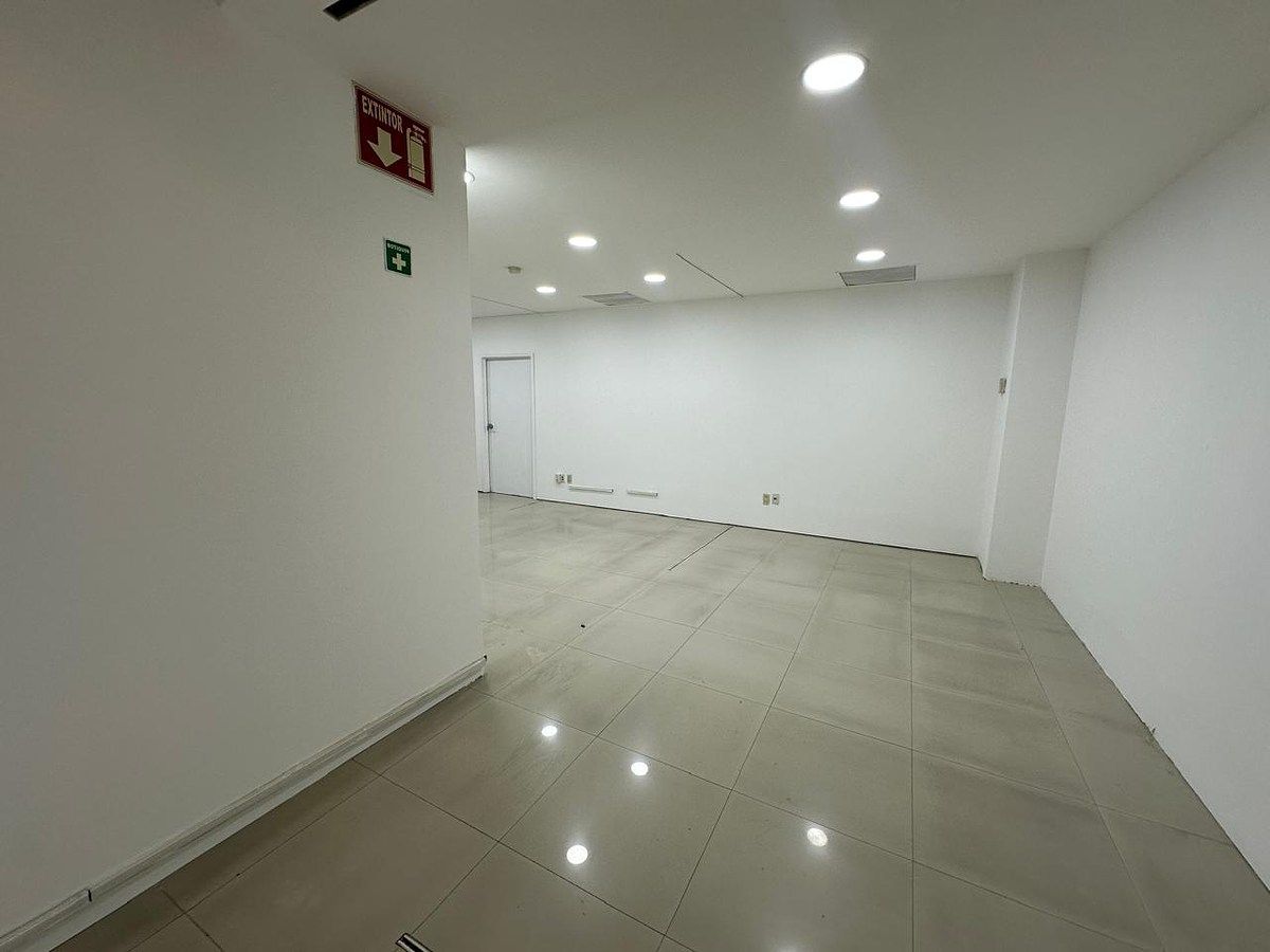 Sala Comercial em Ciudad Del Sol, Zapopan, foto 4 de 6