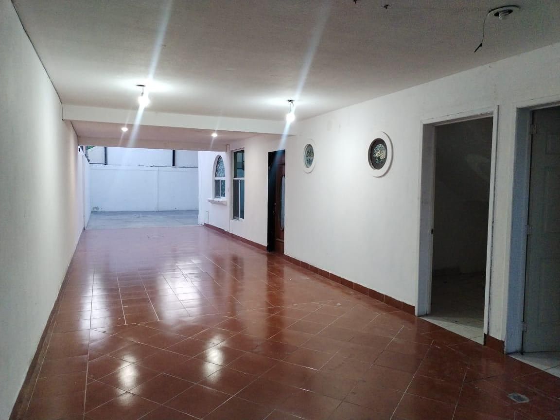 For Sale spacious house in Milenio III, commercial land use, photo 1 of 16