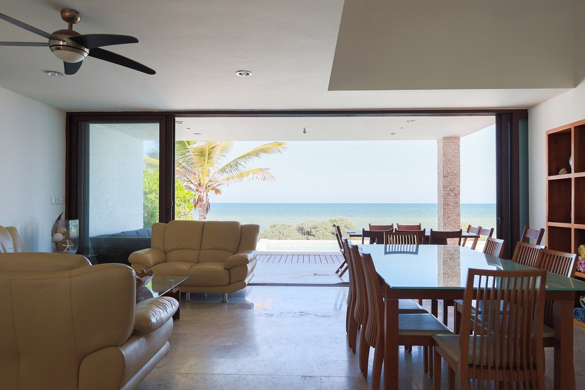 HOUSE FACING THE SEA KM12 DESIGN SEIJO ARCHITECTS, photo 1 of 25