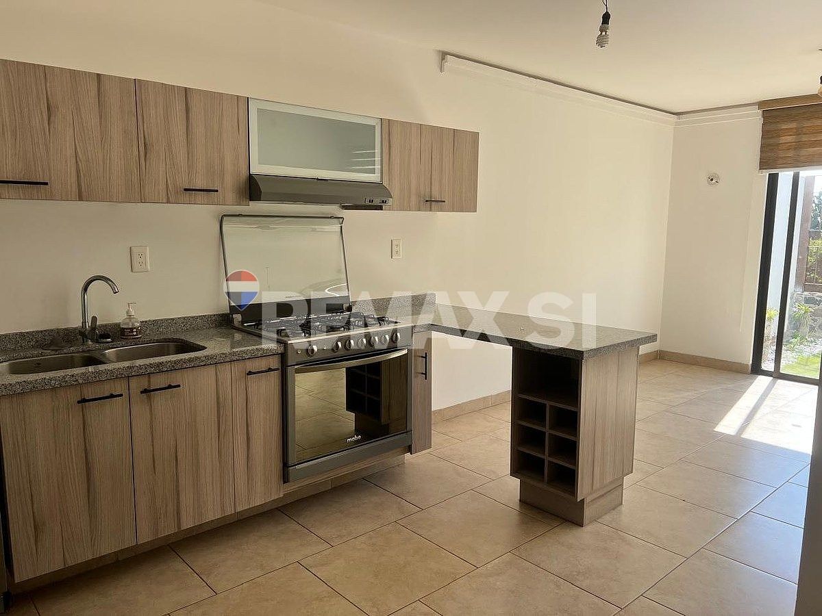 Casa em Zibatá, El Marqués, foto 2 de 27