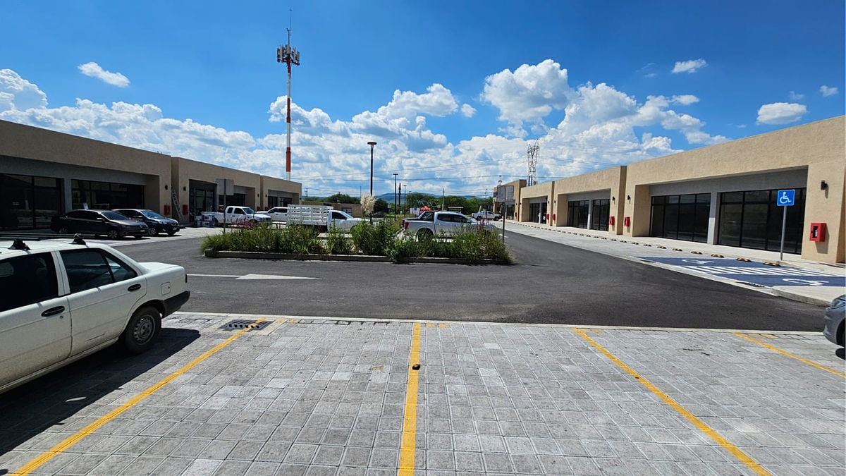 Shopping Mall Space in Santiago, Querétaro, photo 8 of 8