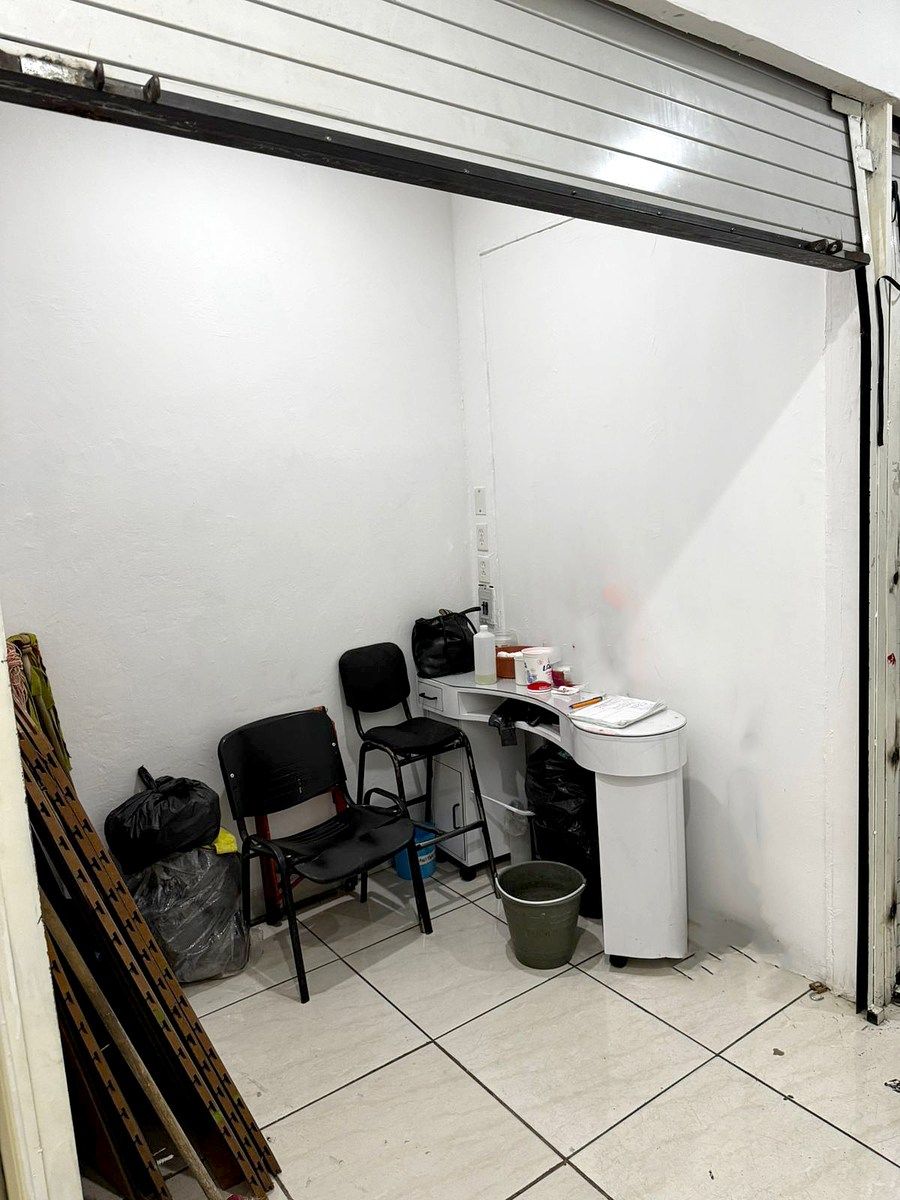 Locais comerciais na Av. Hidalgo na zona central, foto 1 de 10