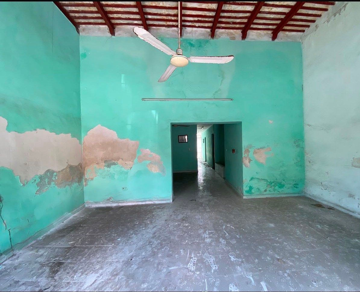 House in the Center of Mérida to Remodel, photo 1 of 14