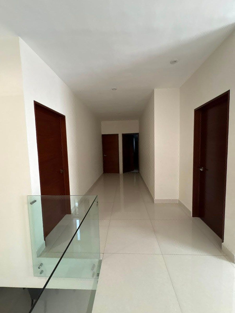 House in Los Cavazos, Santiago, photo 2 of 21