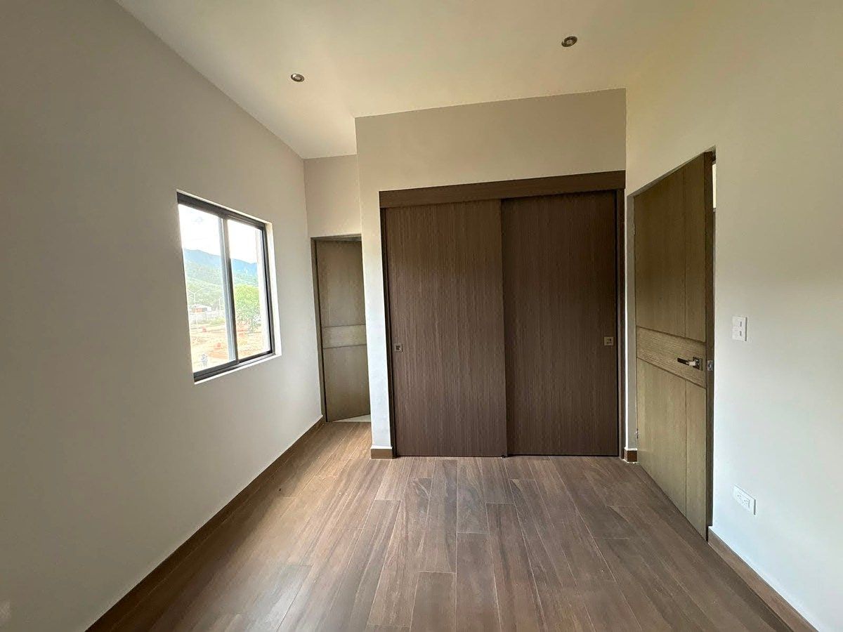 House in Los Cavazos, Santiago, photo 9 of 21