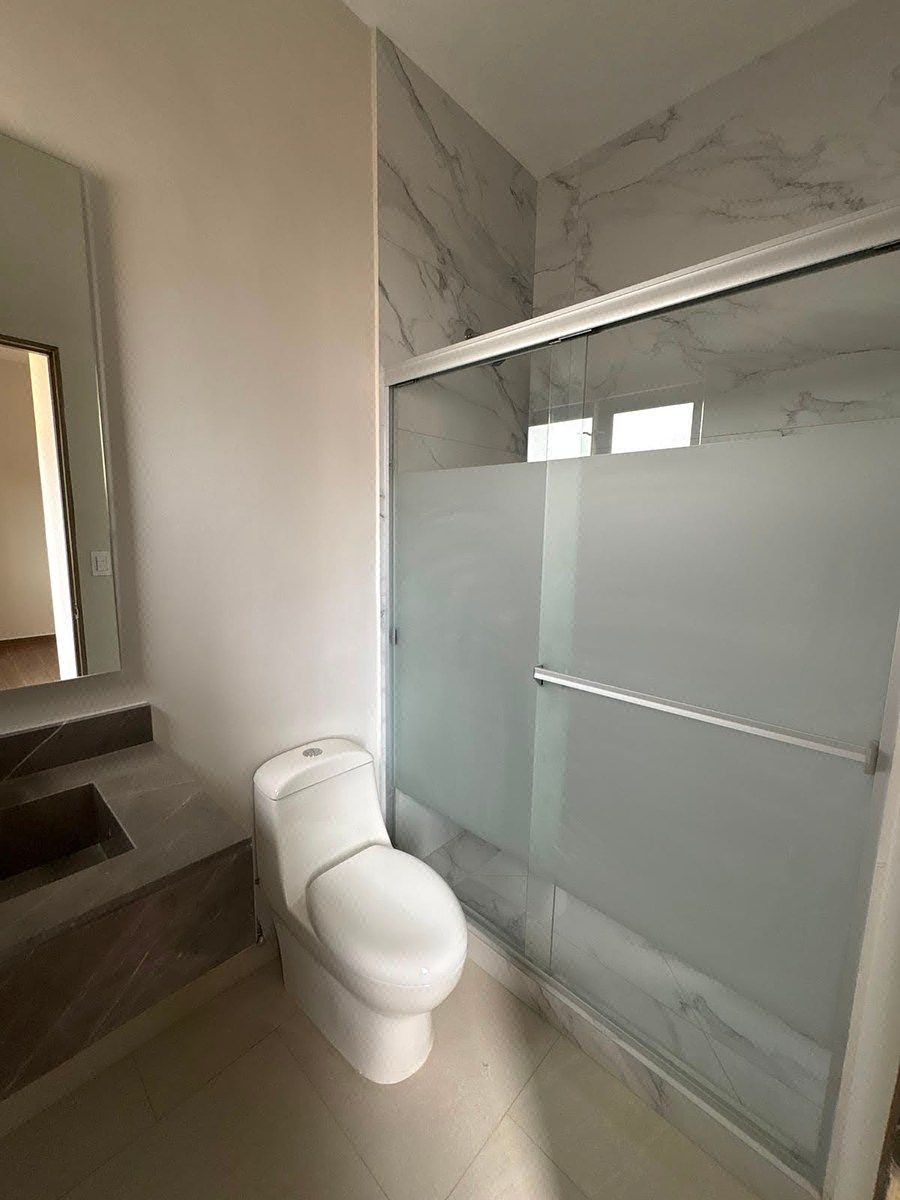 House in Los Cavazos, Santiago, photo 10 of 21