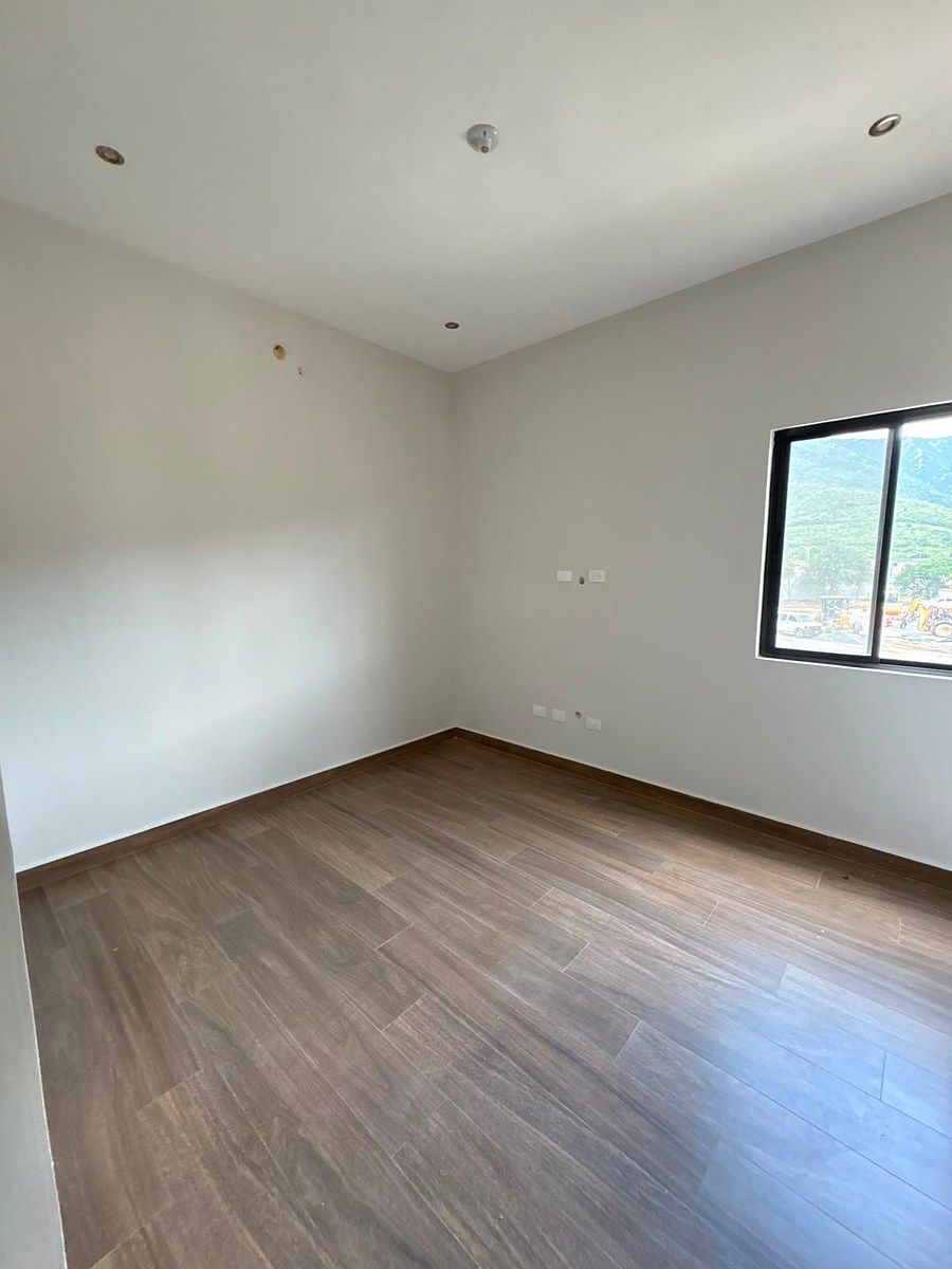 House in Los Cavazos, Santiago, photo 12 of 21
