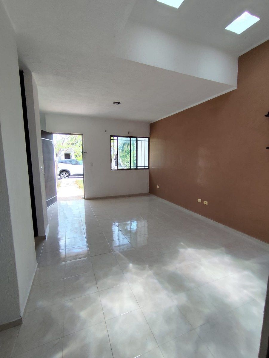Casa no fracionamento las Américas; Mérida, Yucatán, foto 1 de 12