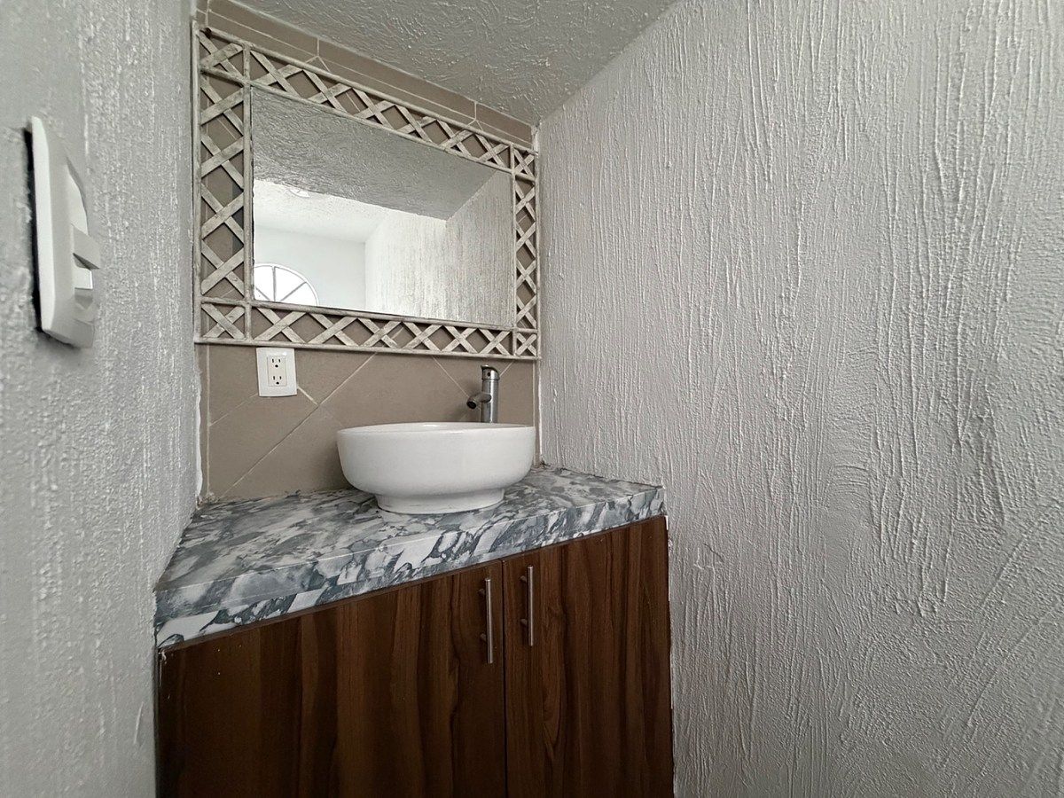 Casa em Lomas de Zapopan, Zapopan, foto 12 de 14