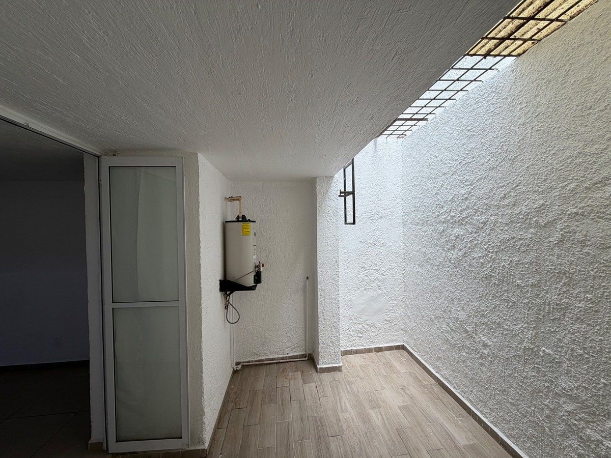 Casa em Lomas de Zapopan, Zapopan, foto 6 de 14
