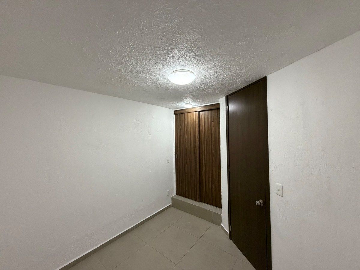 Casa em Lomas de Zapopan, Zapopan, foto 8 de 14