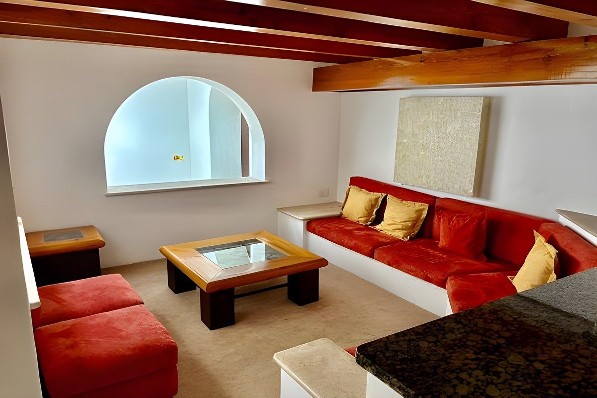 CASA EN VENTA EN LOMAS DE LAS PALMAS - foto 2