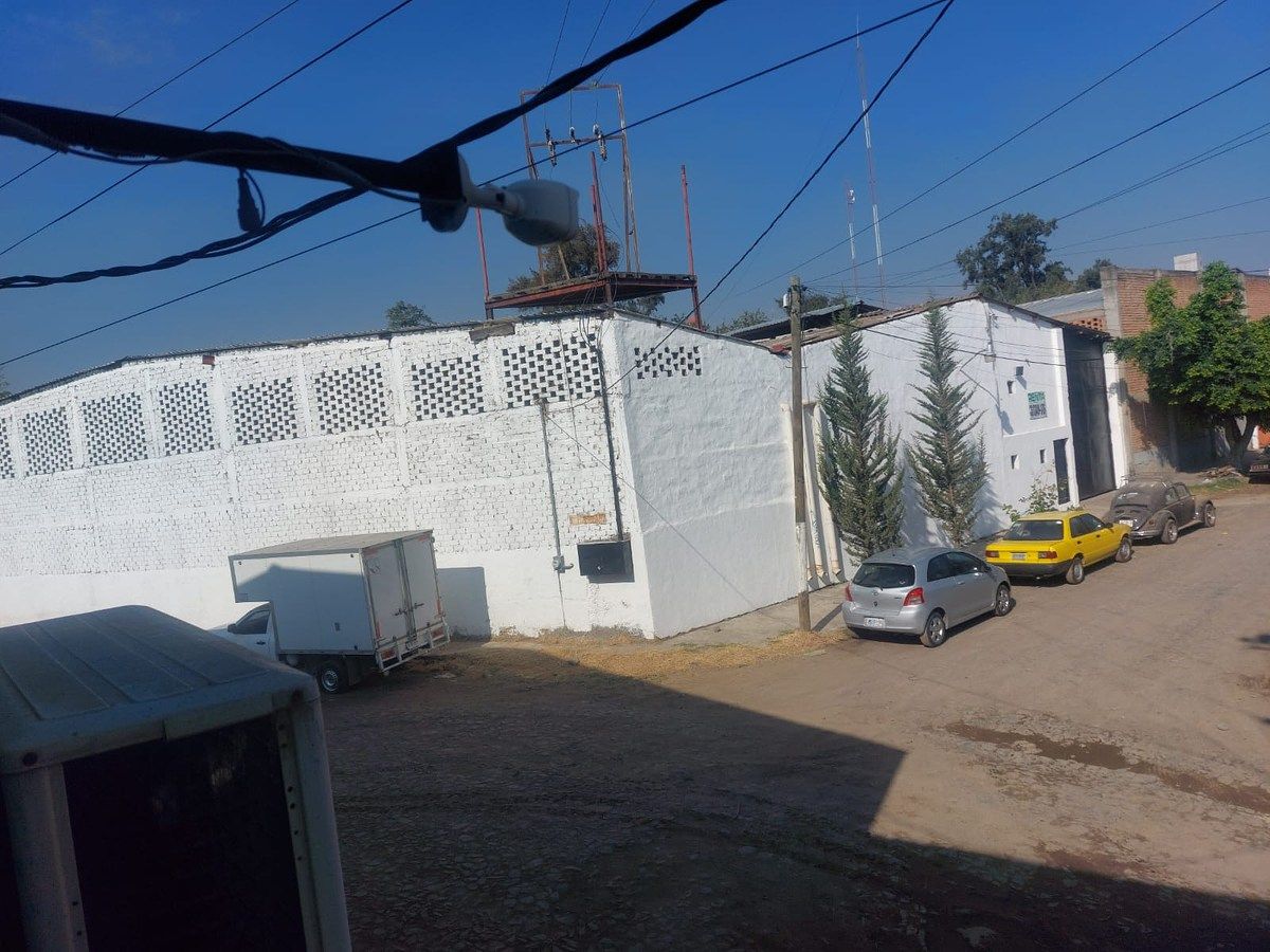 Bodega industrial en Artesanos, Tlaquepaque, foto 2 de 9