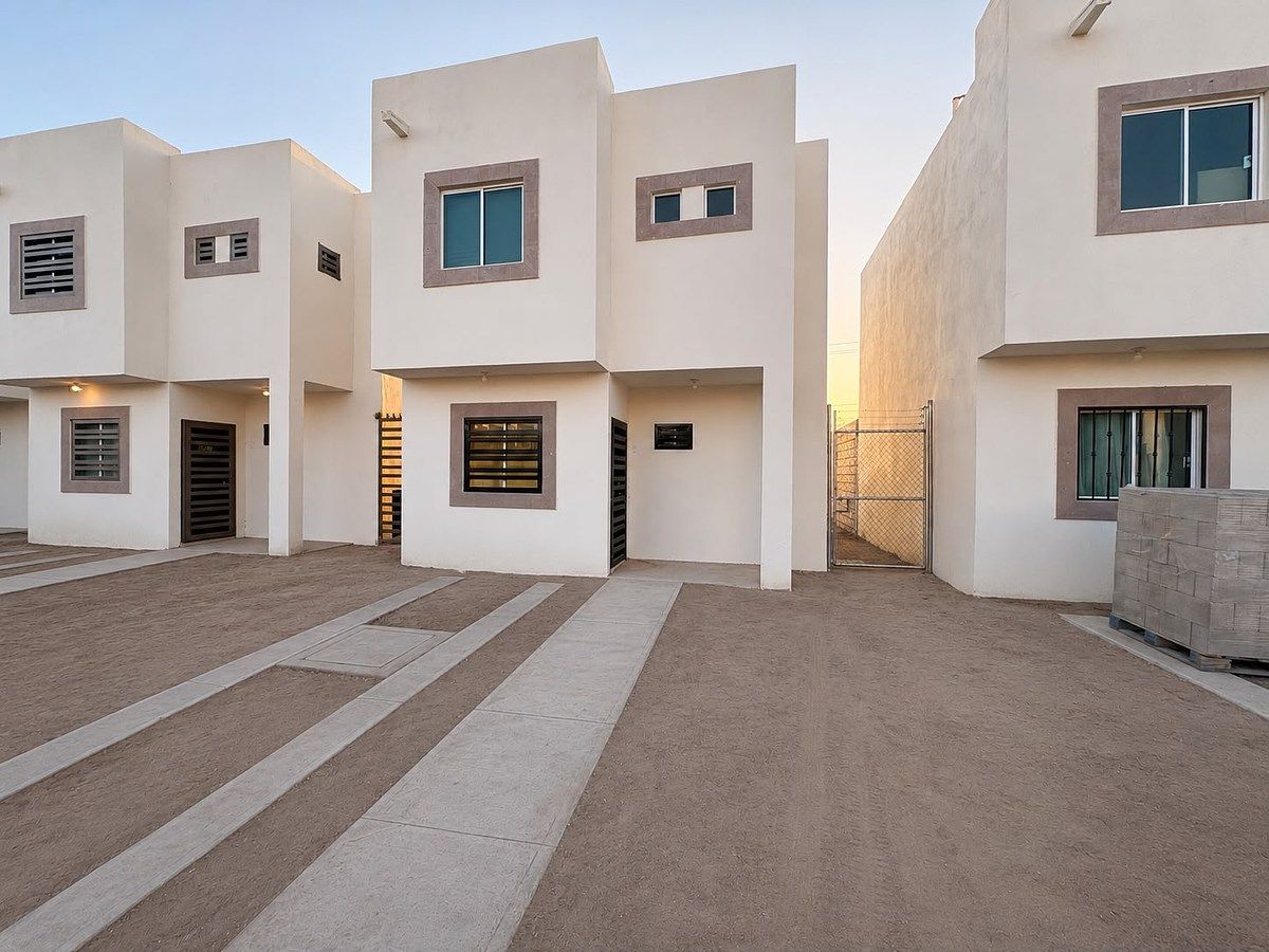 CASA PARA ALUGAR EM ÁREA RESIDENCIAL, foto 1 de 13
