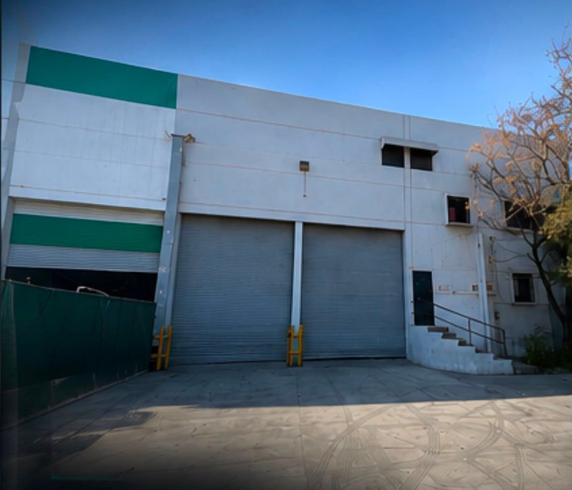 Bodega en Av Bernardo Reyes en Monterrey, NL, foto 1 de 9