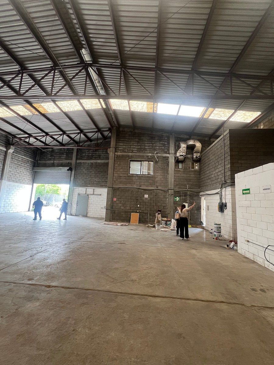 Commercial Storage Unit in Villa San Antonio, Guadalupe, photo 5 of 13